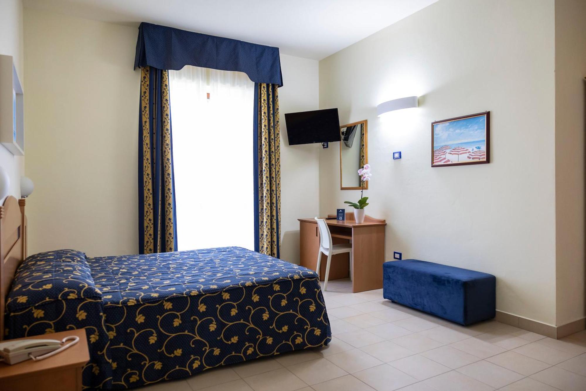 Blu Salento Village Sant Isidoro  Phòng bức ảnh
