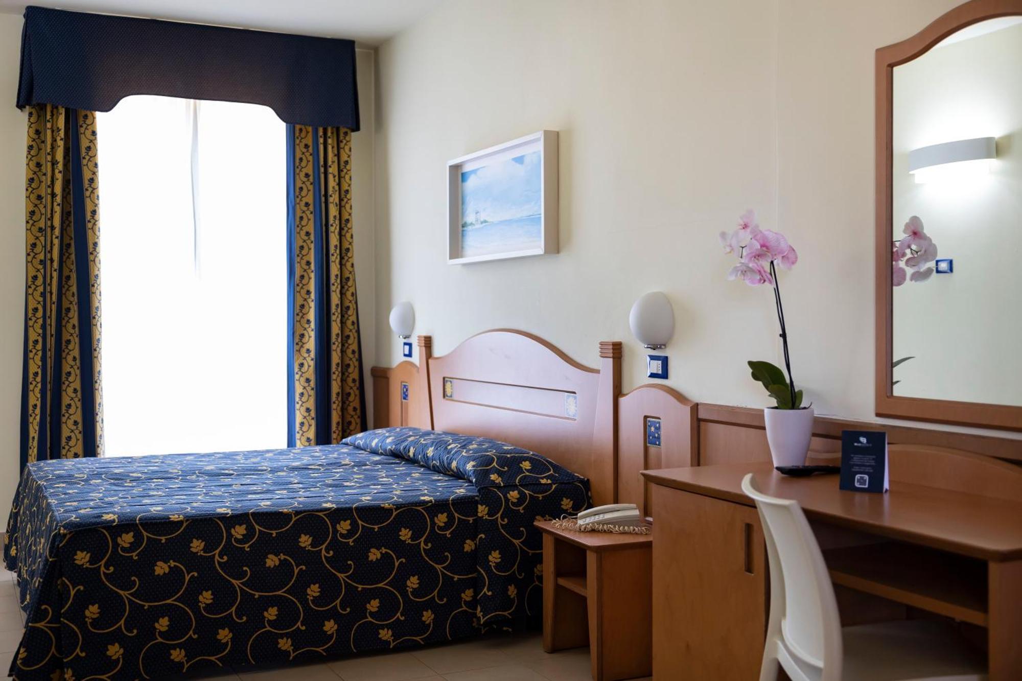 Blu Salento Village Sant Isidoro  Phòng bức ảnh